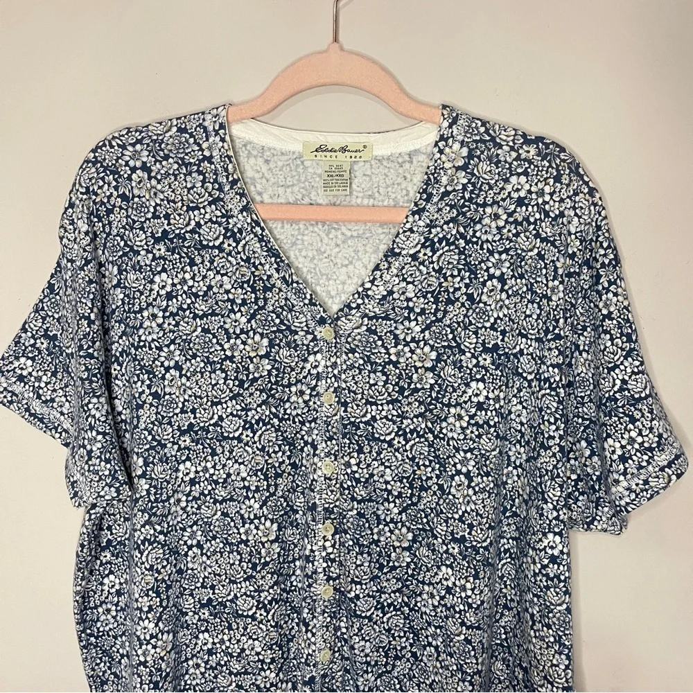 EDDIE BAUER Floral V-Neck Button Front Tee, XXL